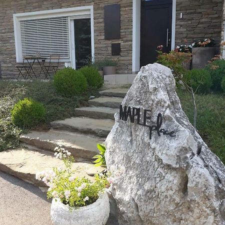 Maple Place Pivka Exterior photo